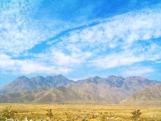 贺兰山（宁夏回族自治区西北山脉）