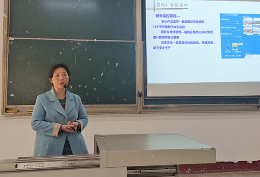 杜红（长江大学电子信息工程学院教授）