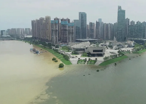 湘江浏阳河变“鸳鸯锅”，这个比喻恰当吗？