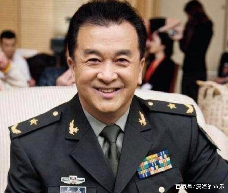 上午被免职下午被带走，原八一厂厂长黄宏，如今满面沧桑，他究竟怎么了？