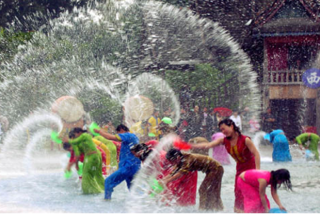 泼水节几月几日