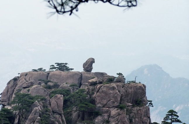 《黄山奇石》的原文是什么？