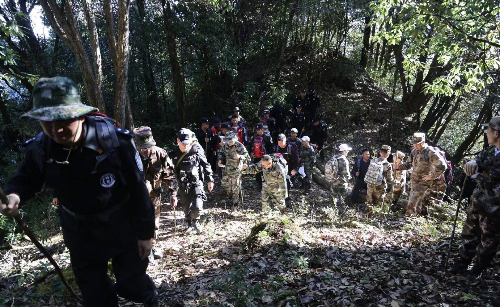 哀牢山遇难人员或不知定位仪能求救，此事件给业内人员带来了哪些警示？