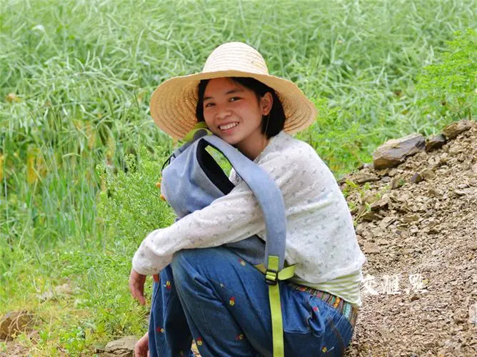 躺平了！95后女孩休学后进山当农民，这是你想象中的生活吗？