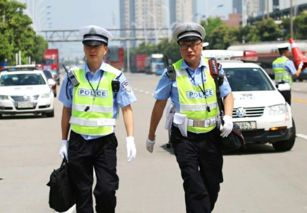 因公牺牲民警女儿即将正式入警，她为何会选择当一名警察？