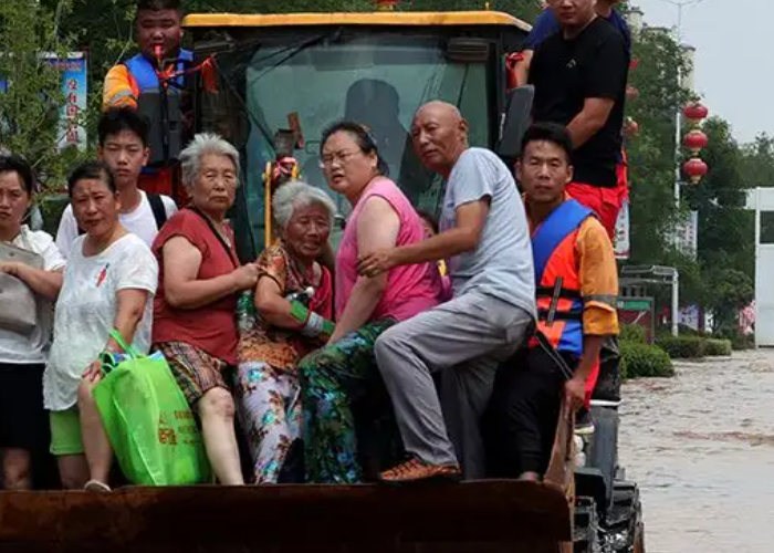 甘肃庆阳遭遇1956年以来最大洪水，洪水来临时该如何保护自己？