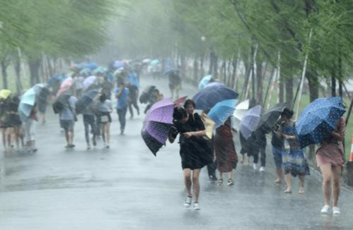 江苏遭受了14级大风，这样的强对流天气是怎样产生的？