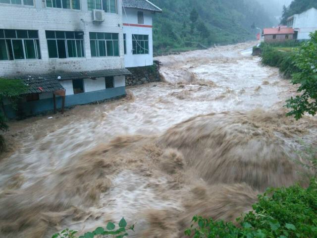 洪水漫上重庆主城，为何今年多地区洪灾严重？