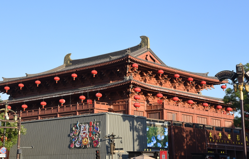 法门寺“暴雷”背后，寺庙在商业中迷失！你如何看待这一现象？