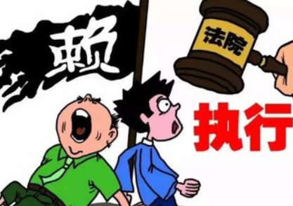 郑州一女子辞职前骗走同事们200万后消失，她可能承担哪些法律责任？