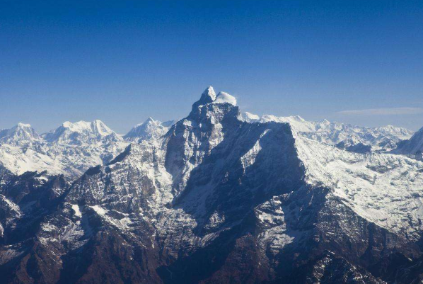 喜马拉雅又有4名游客失联，怎样才能安全登上喜马拉雅？