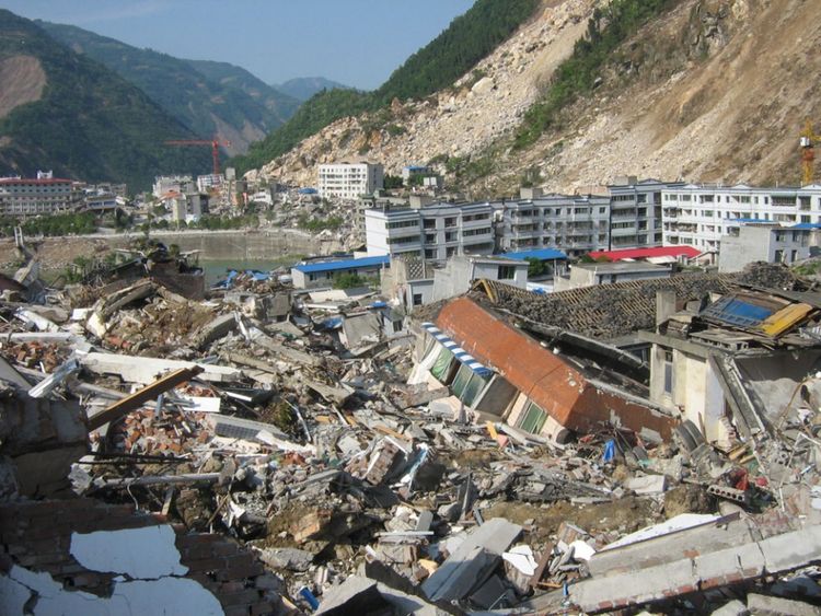 3小时内，台湾花莲接连发生20次地震，此次地震发生的原因是什么？