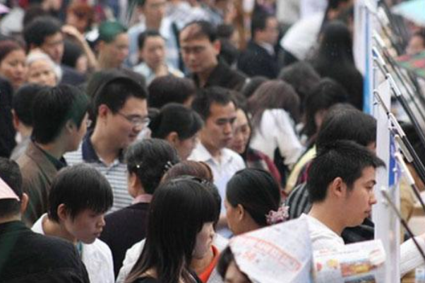 2020年中国城镇新增就业1186万人，为何越来越多人喜欢到城镇工作？