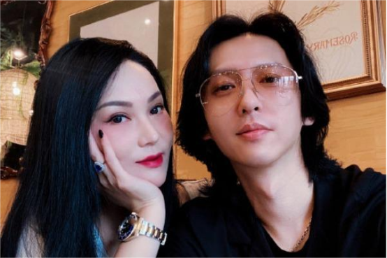 张淇的老婆是谁做什么的？