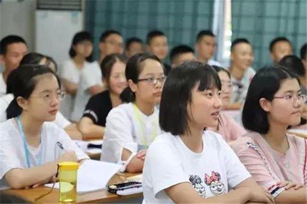 备战中考，初三学生提升学习成绩，要怎么样做好学习细节的管理呢？