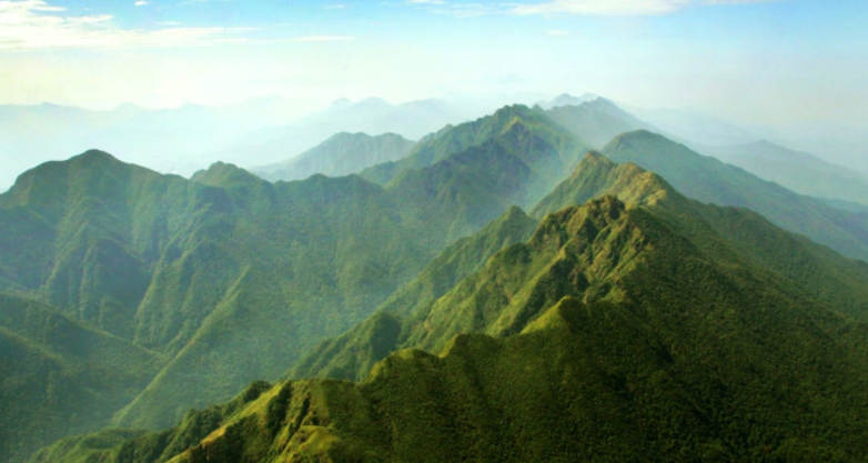 十万大山在哪里