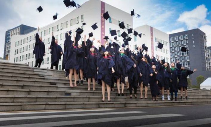 高考200分，能上哪所大学